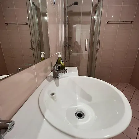 Center-sea View Apartament,sarande *