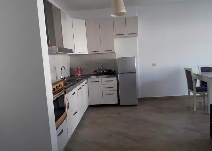 Center-sea View Apartament,sarande Apartment *