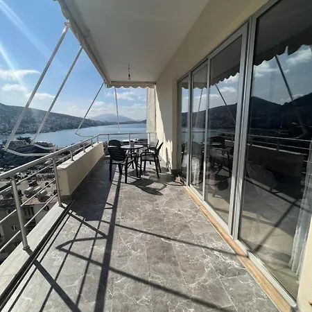 Center-sea View Apartament,sarande *