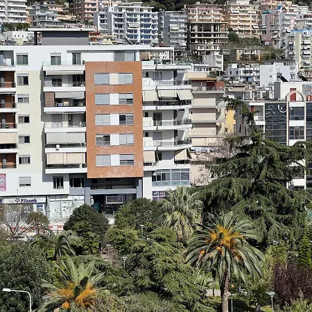 Center-sea View Apartament,sarande